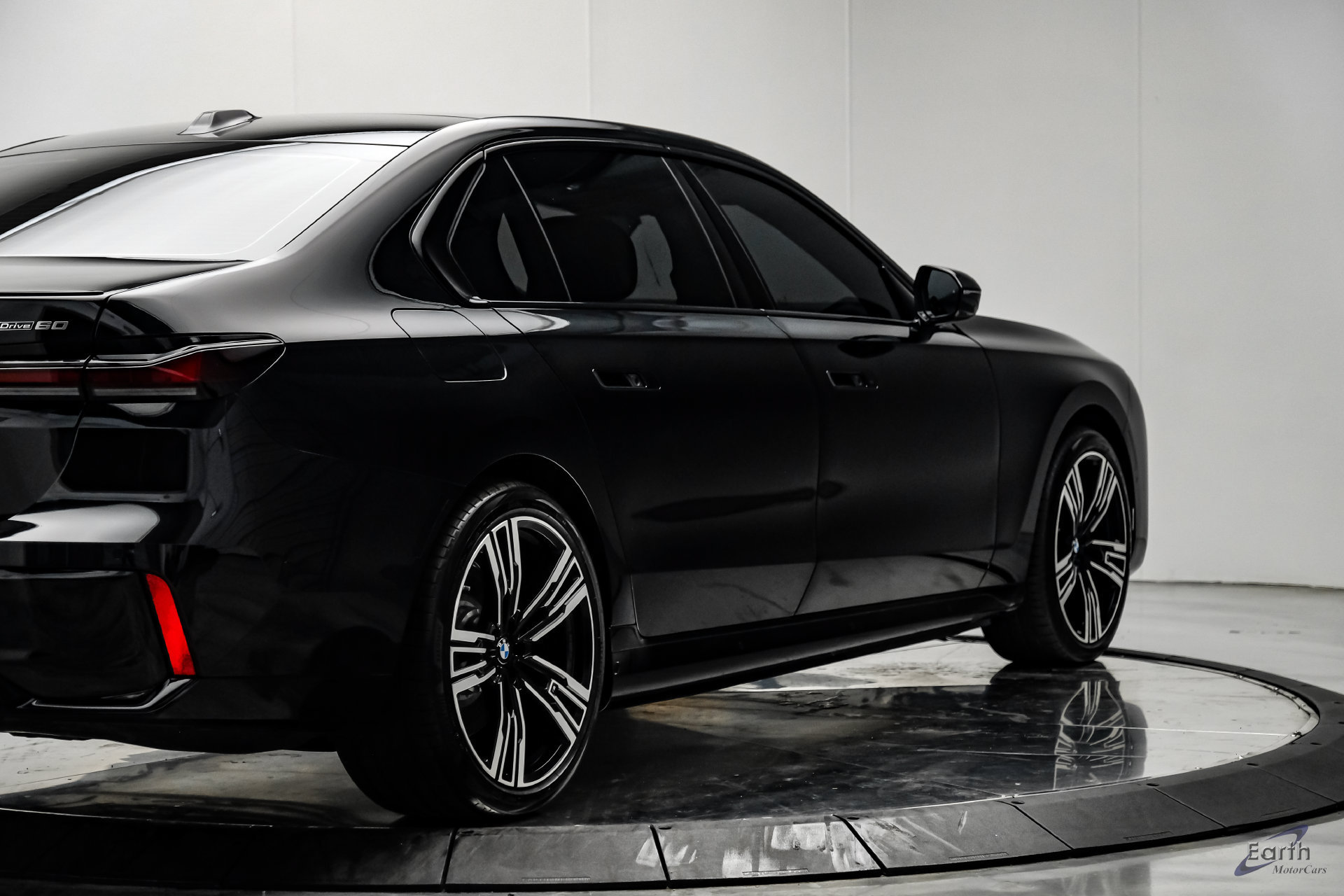 Used 2025 BMW i7 xDrive60 w/ Executive Package AWD/4WD image 20