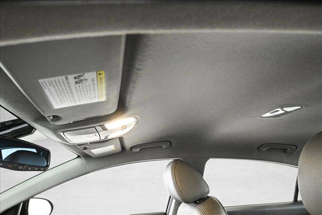 Used 2018 Hyundai Elantra Limited image 16