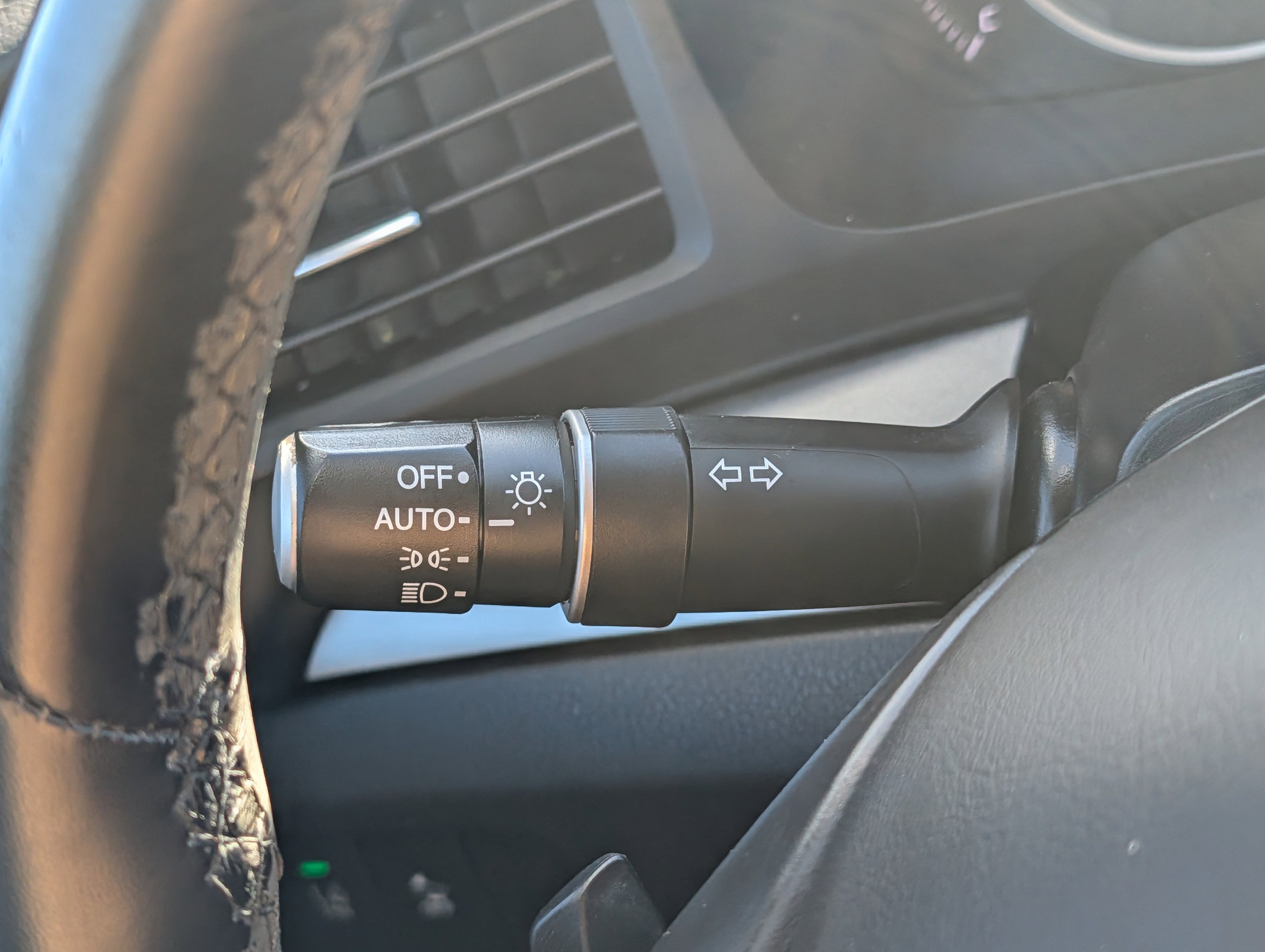 Used 2020 Acura ILX w/ Premium Package image 31