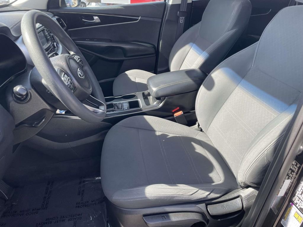 Used 2016 Kia Sorento LX image 16