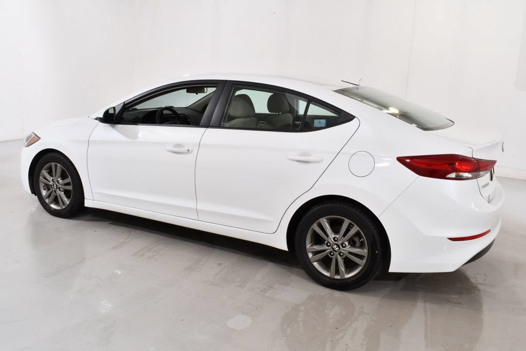 Used 2018 Hyundai Elantra SEL w/ Cargo Package FWD image 15
