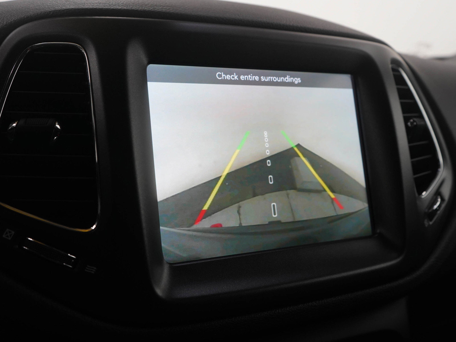 Used 2018 Jeep Compass Trailhawk w/ Safe & Security Group image 29