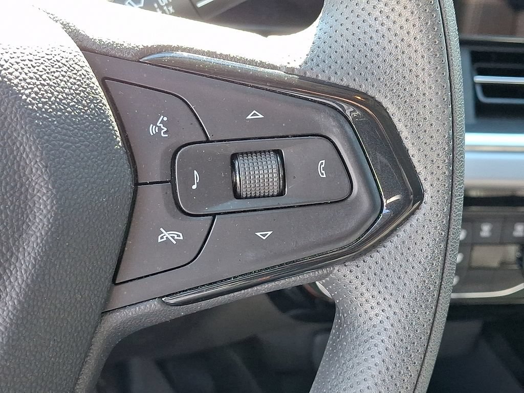 Used 2024 Chevrolet Trax LT FWD image 21
