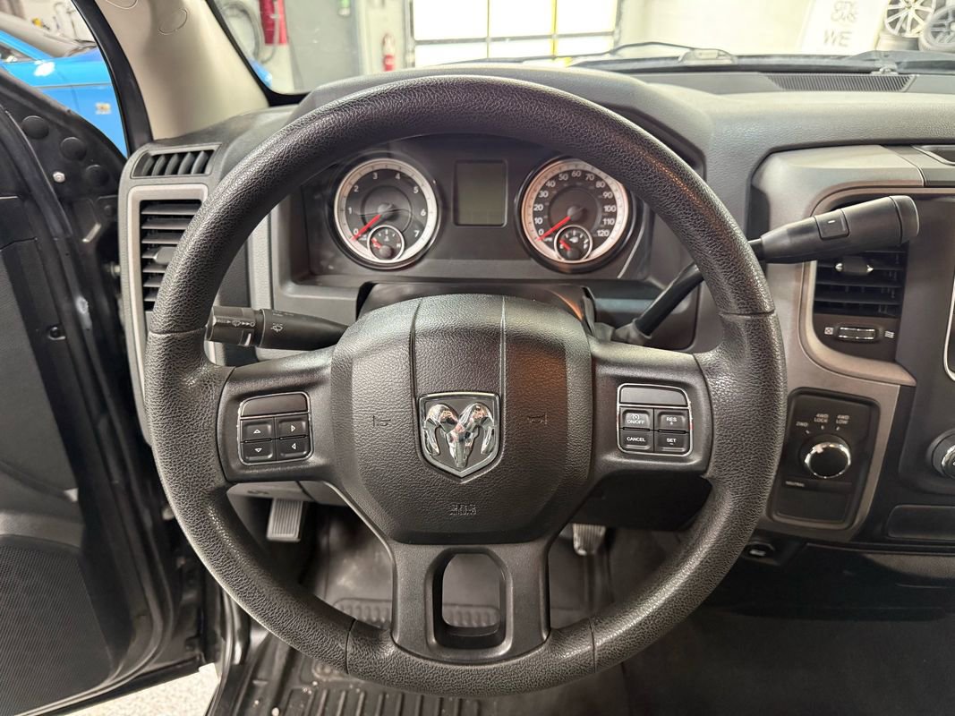 Used 2015 RAM 1500 ST w/ SXT Appearance Group image 27