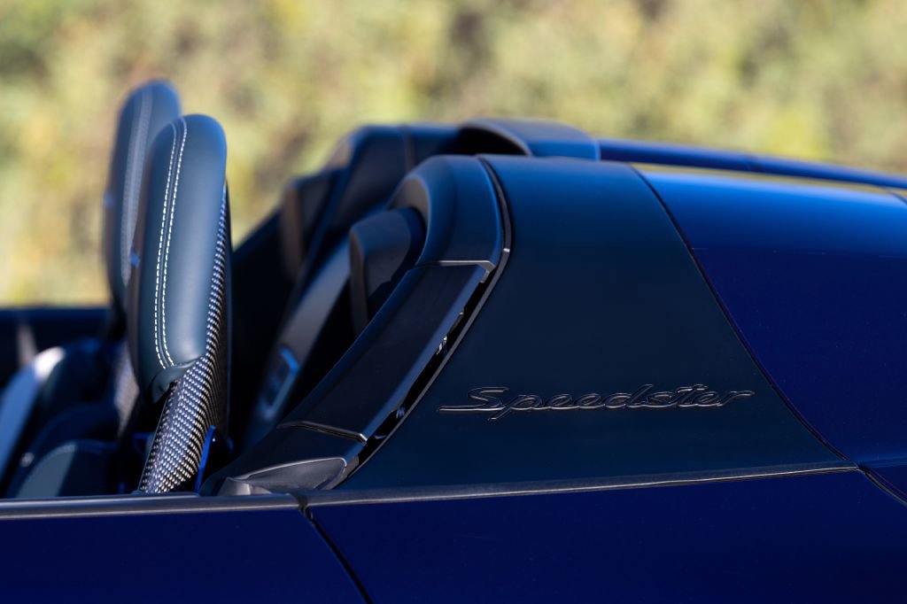 Used 2019 Porsche 911 Speedster RWD image 40
