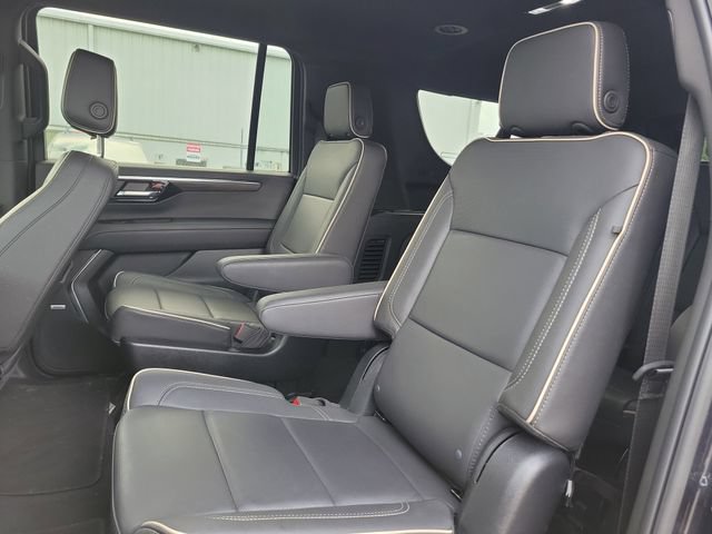 Certified 2025 Chevrolet Suburban Premier RWD image 14