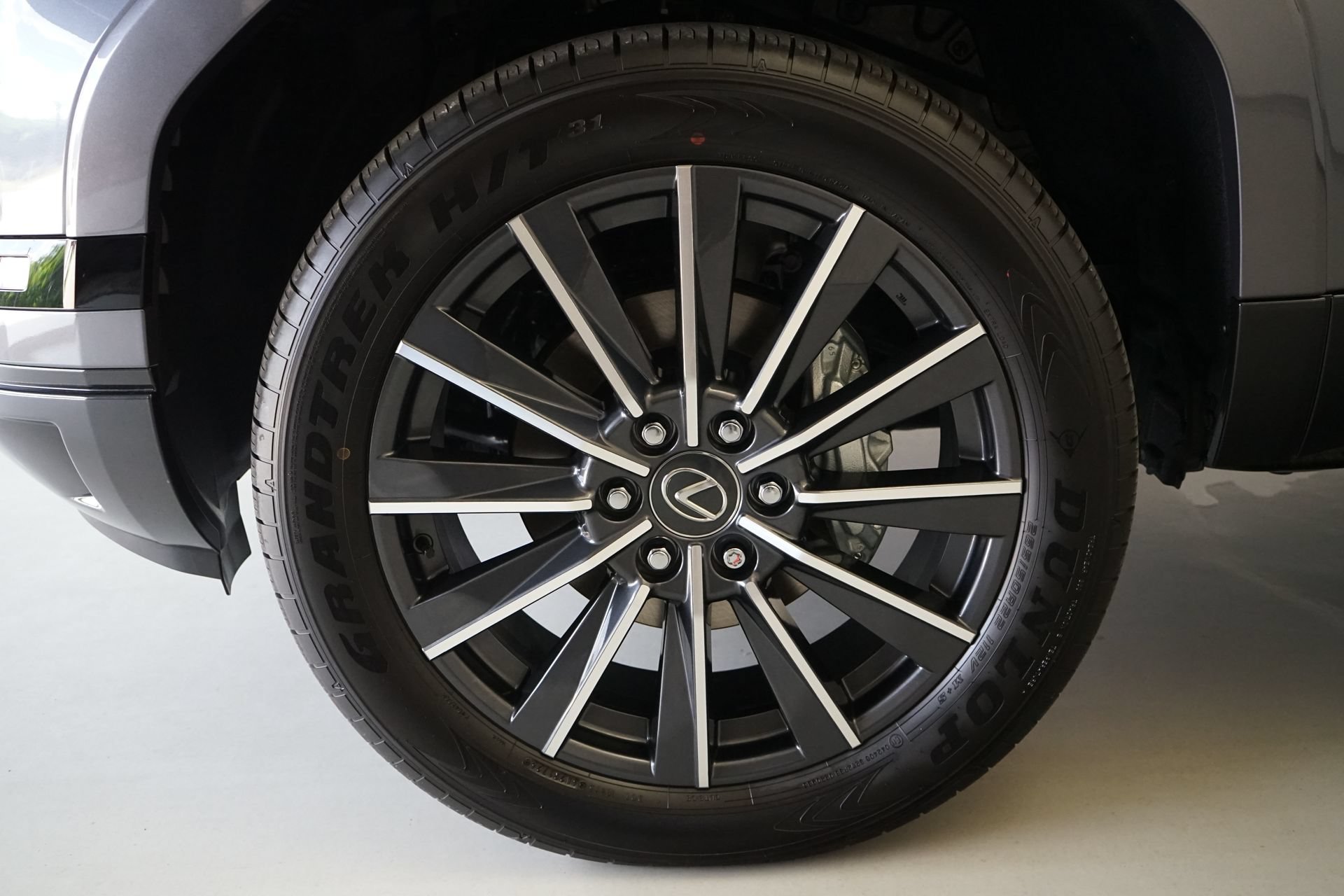 Used 2026 Lexus GX 550 AWD/4WD image 38