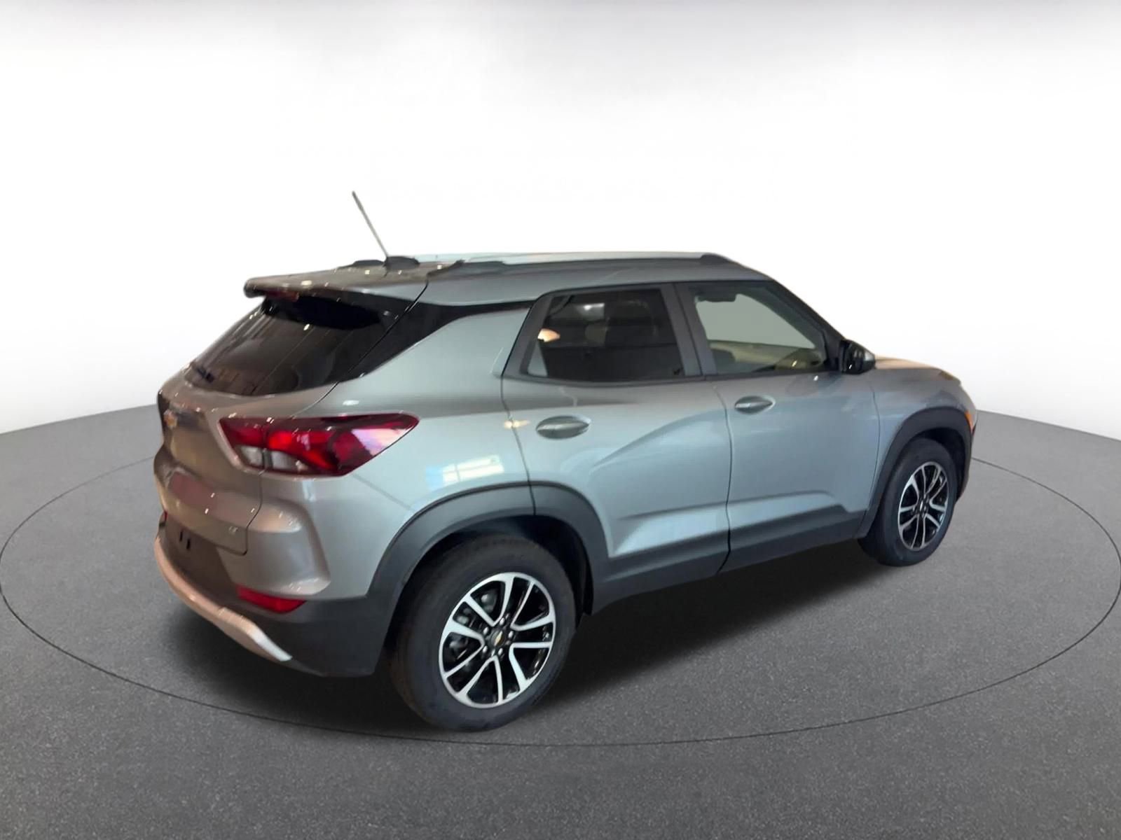 Used 2025 Chevrolet TrailBlazer LT image 15