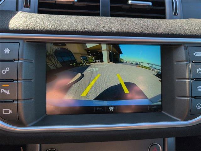 Used 2018 Land Rover Range Rover Evoque SE Premium image 14