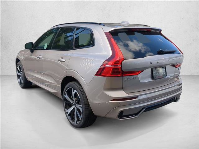 Used 2023 Volvo XC60 T8 Ultimate image 8