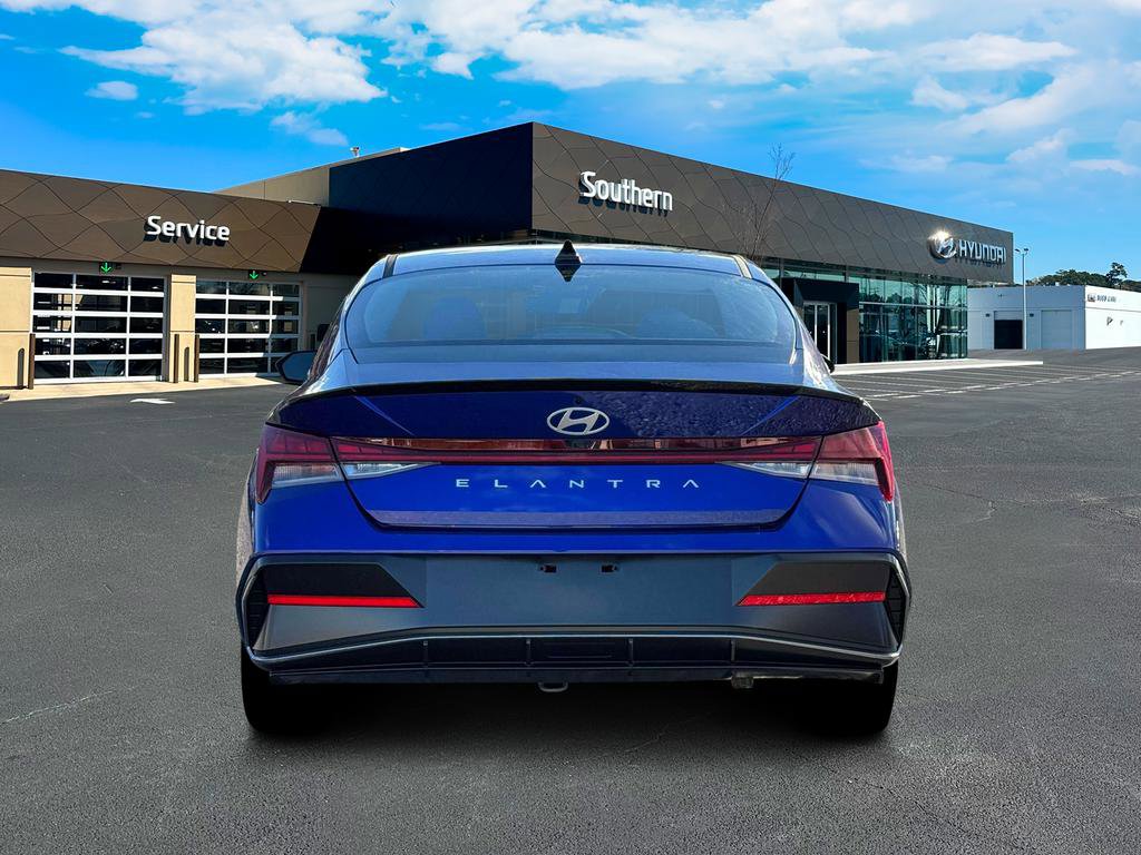 New 2026 Hyundai Elantra SEL Sport w/ Cargo Package image 7