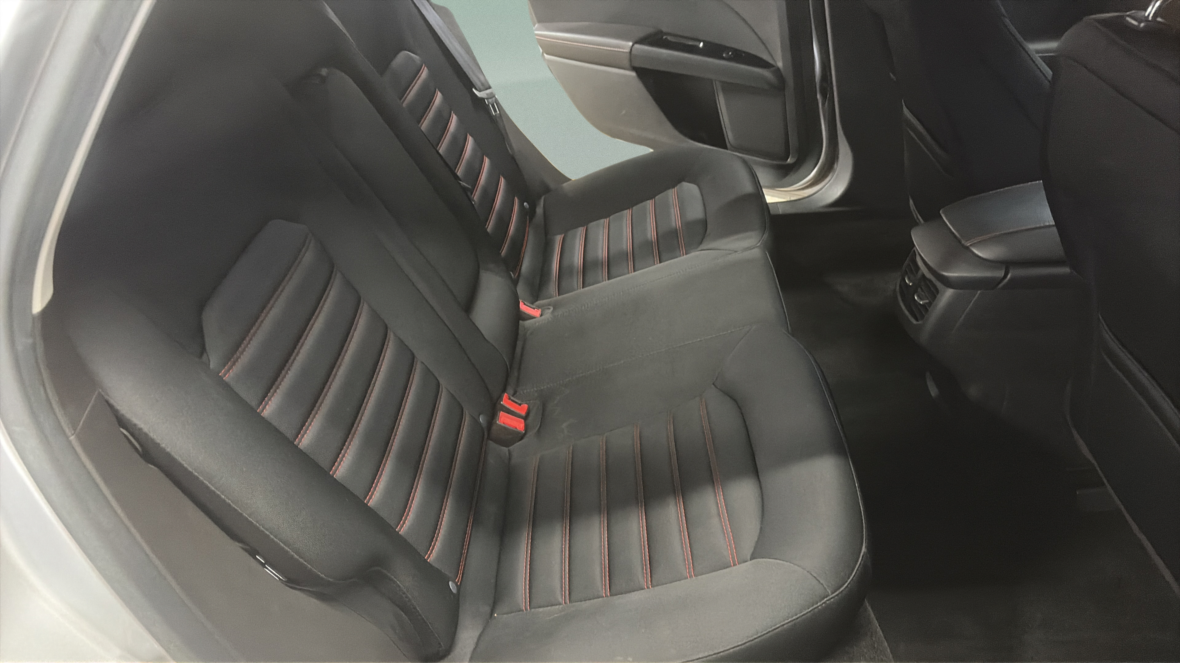 Used 2014 Ford Fusion SE FWD image 27