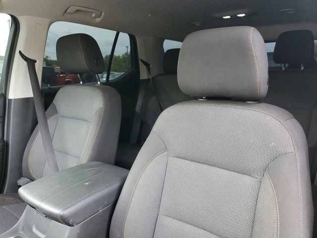Used 2018 Chevrolet Traverse LT FWD image 16