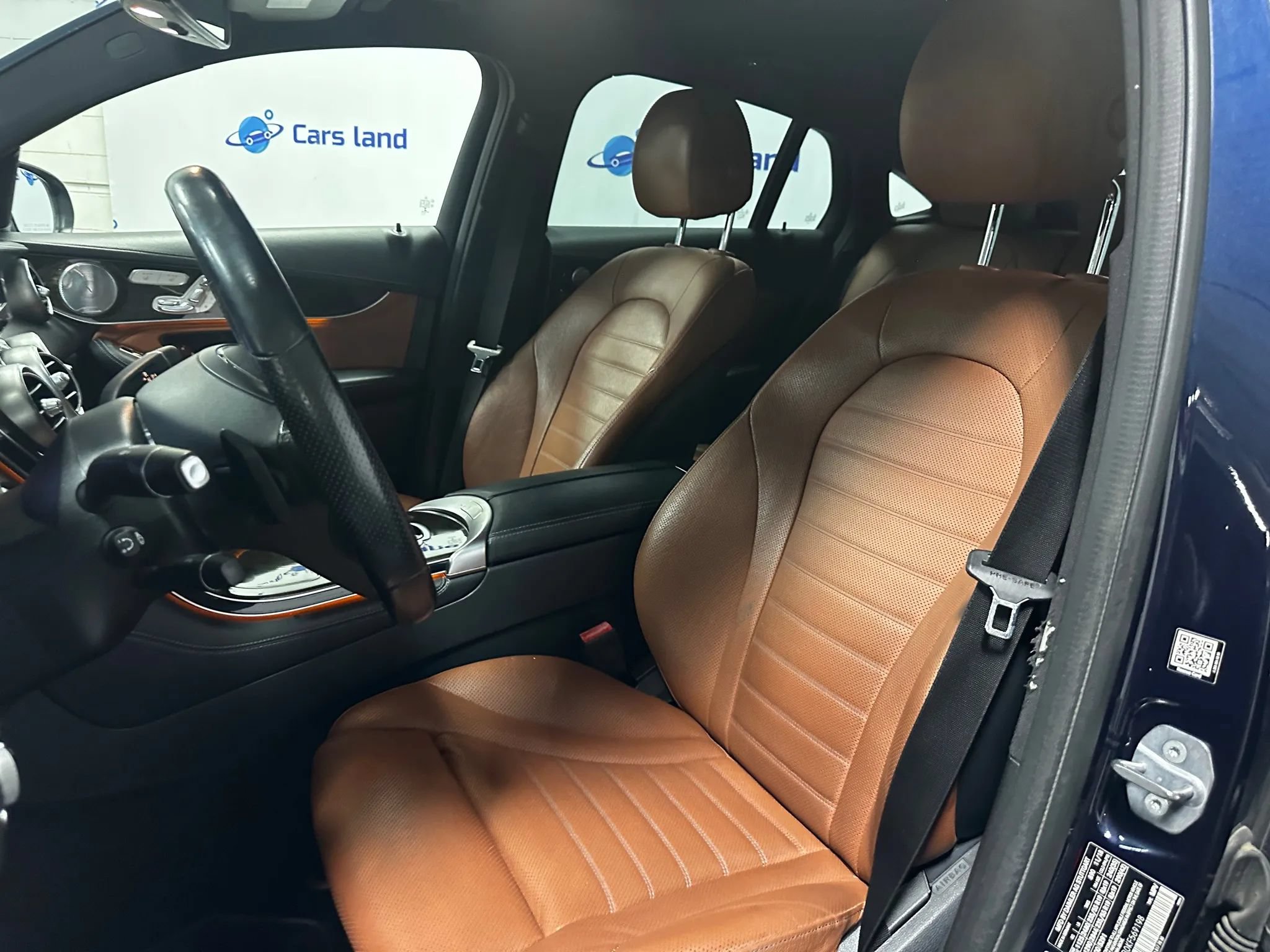 Used 2019 Mercedes-Benz GLC 300 4MATIC Coupe image 11