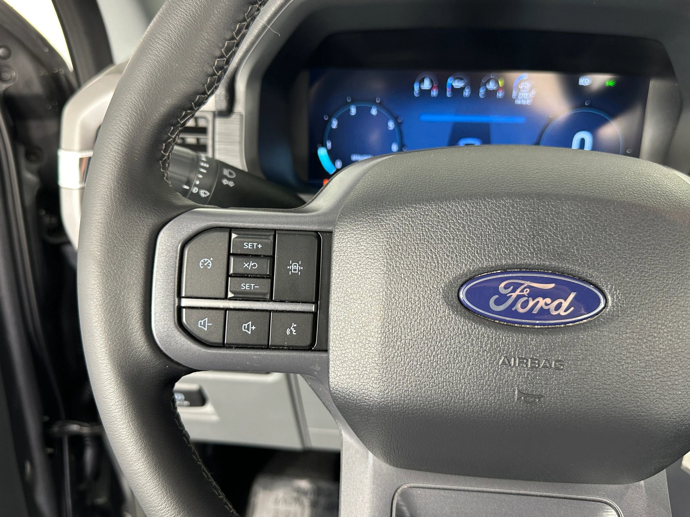 Used 2025 Ford F150 XLT w/ Equipment Group 301A Standard AWD/4WD image 38