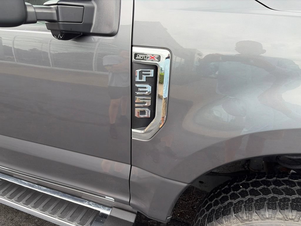 Used 2021 Ford F350 XL w/ STX Appearance Package AWD/4WD image 14
