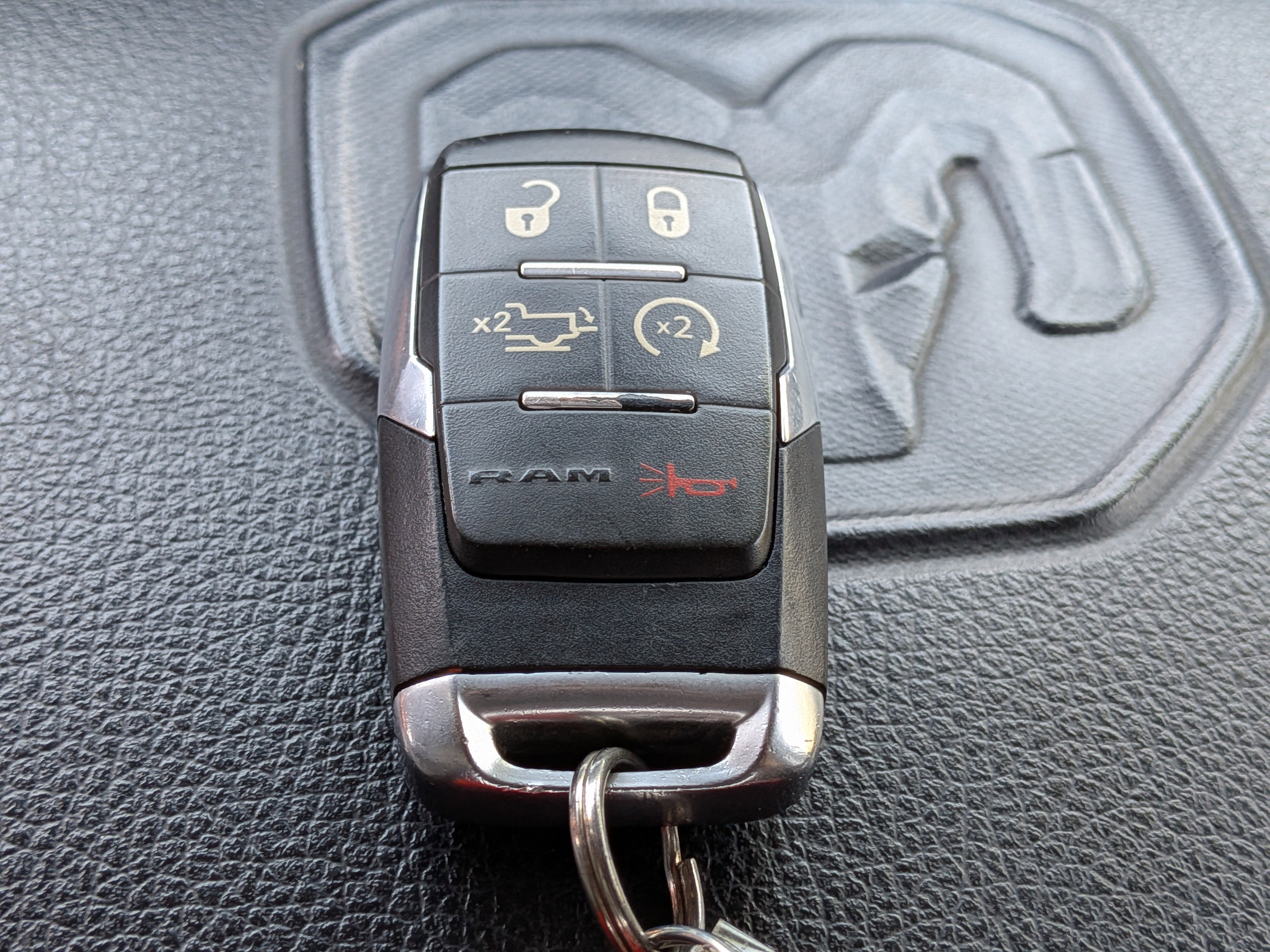 Used 2020 RAM 2500 Laramie image 34