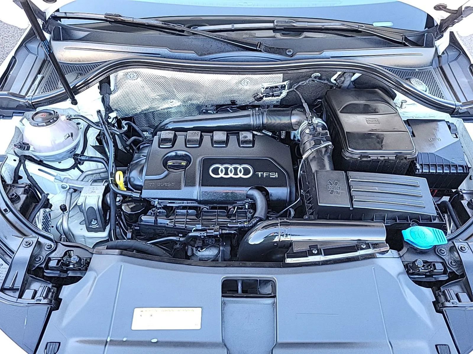 Used 2018 Audi Q3 2.0T Premium w/ Convenience Package FWD image 4