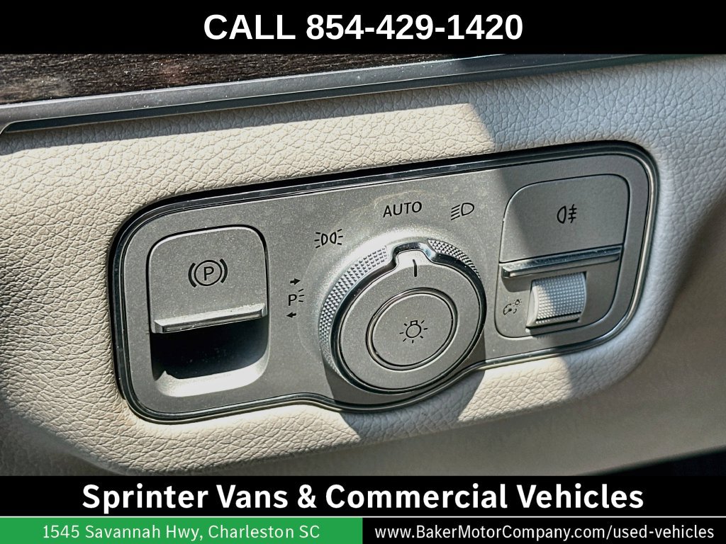 Used 2020 Mercedes-Benz GLE 350 w/ Premium Package image 11
