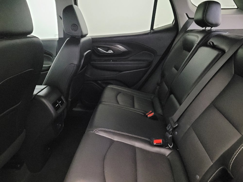 Used 2024 GMC Terrain SLT image 18