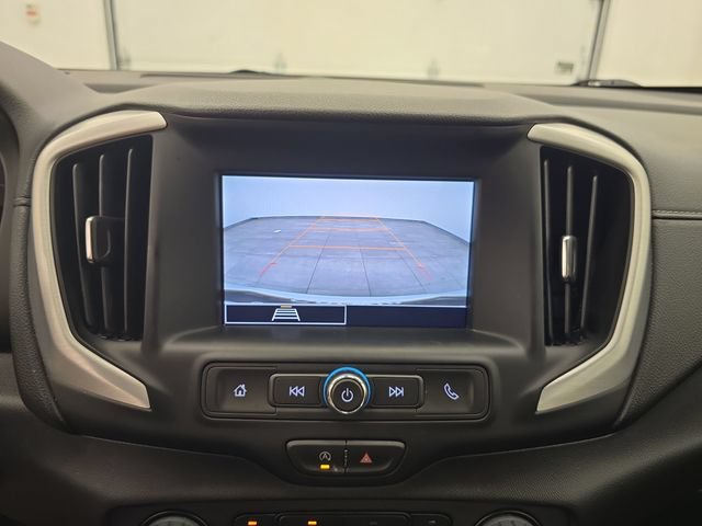 Used 2024 GMC Terrain SLE FWD image 21