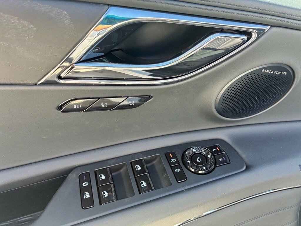 New 2026 Genesis GV80 3.5T e-SC image 20