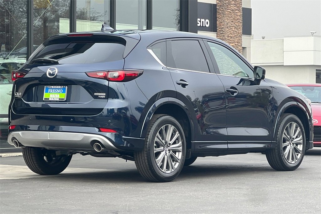 New 2025 MAZDA CX-5 Signature image 5