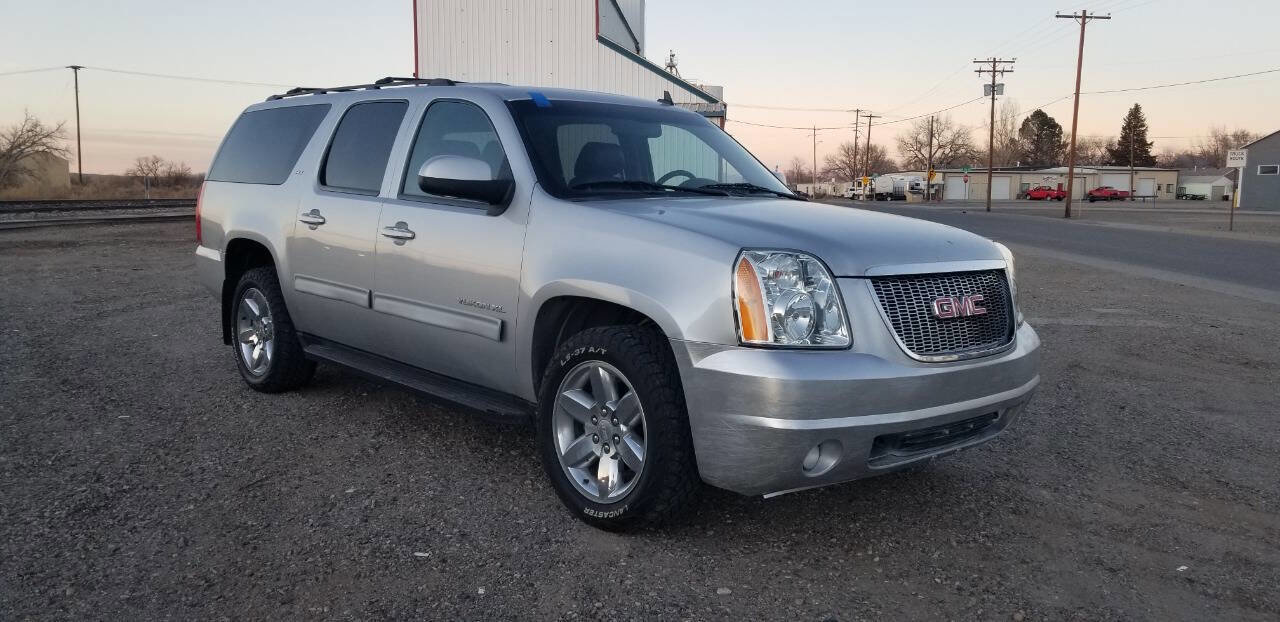 Used 2012 GMC Yukon XL SLT w/ SLT-2 Equipment Package image 1