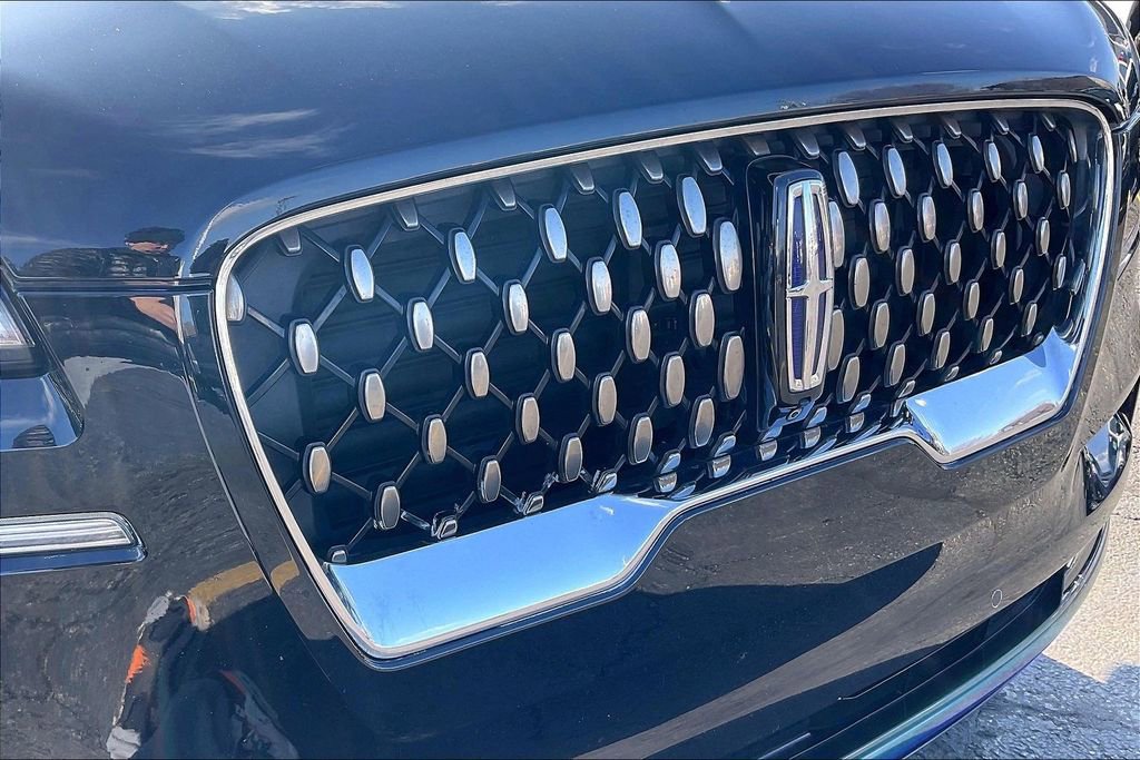 Used 2021 Lincoln Aviator Grand Touring AWD/4WD image 30