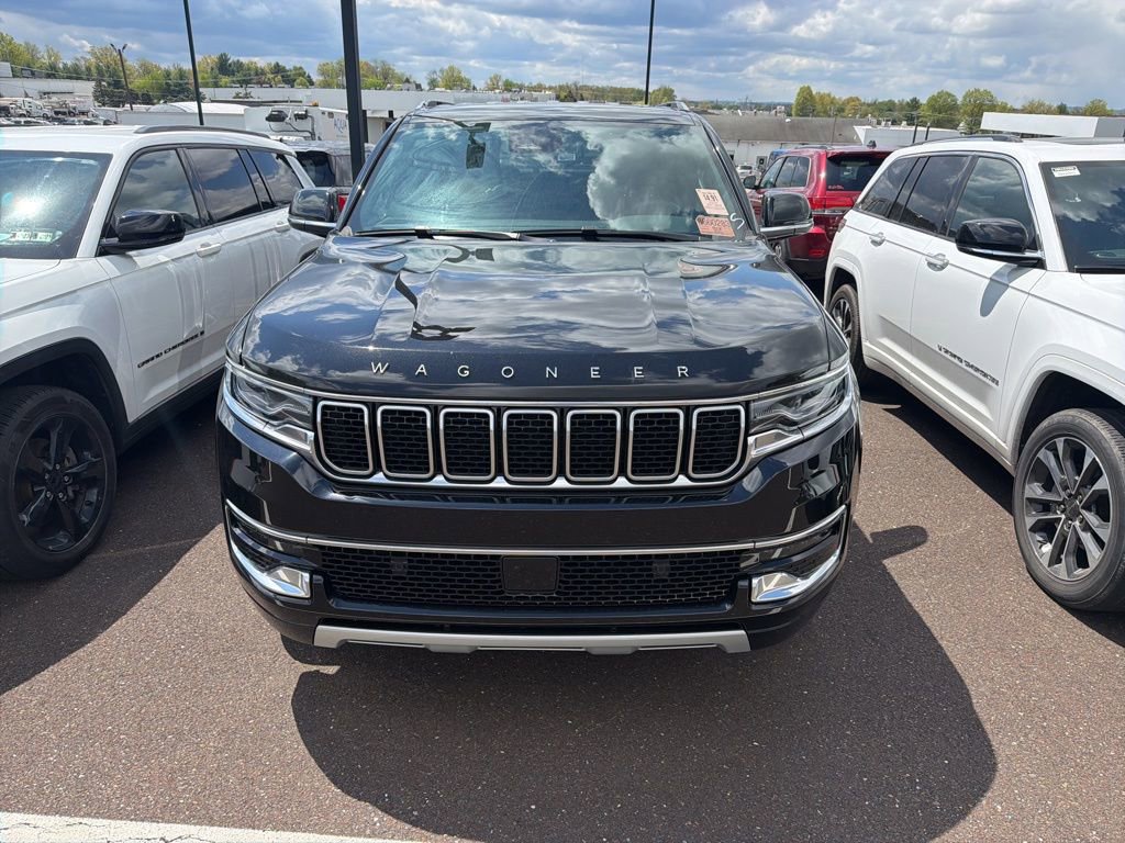 Used 2024 Jeep Wagoneer L Series II image 5