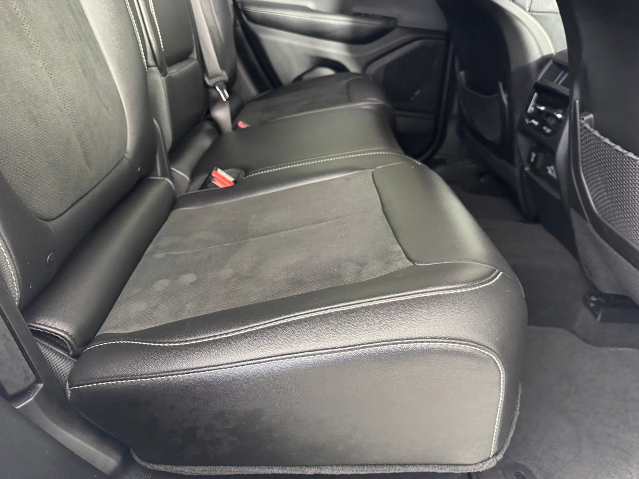 Used 2023 Jeep Grand Cherokee Altitude RWD image 41