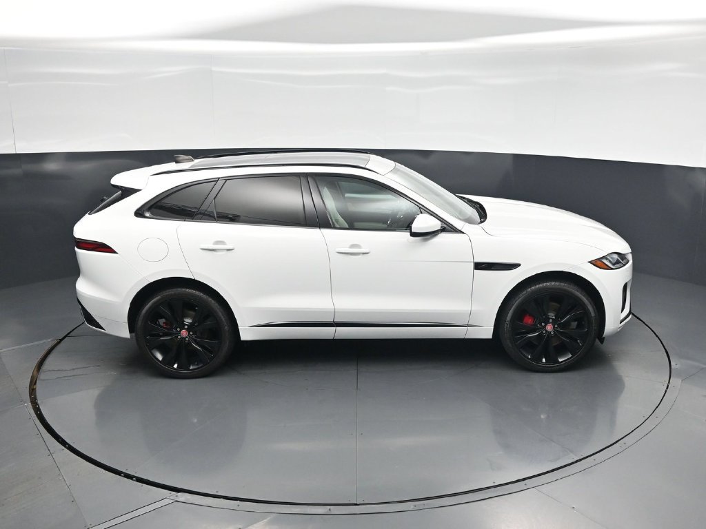 Used 2023 Jaguar F-PACE R-Dynamic S AWD/4WD image 38