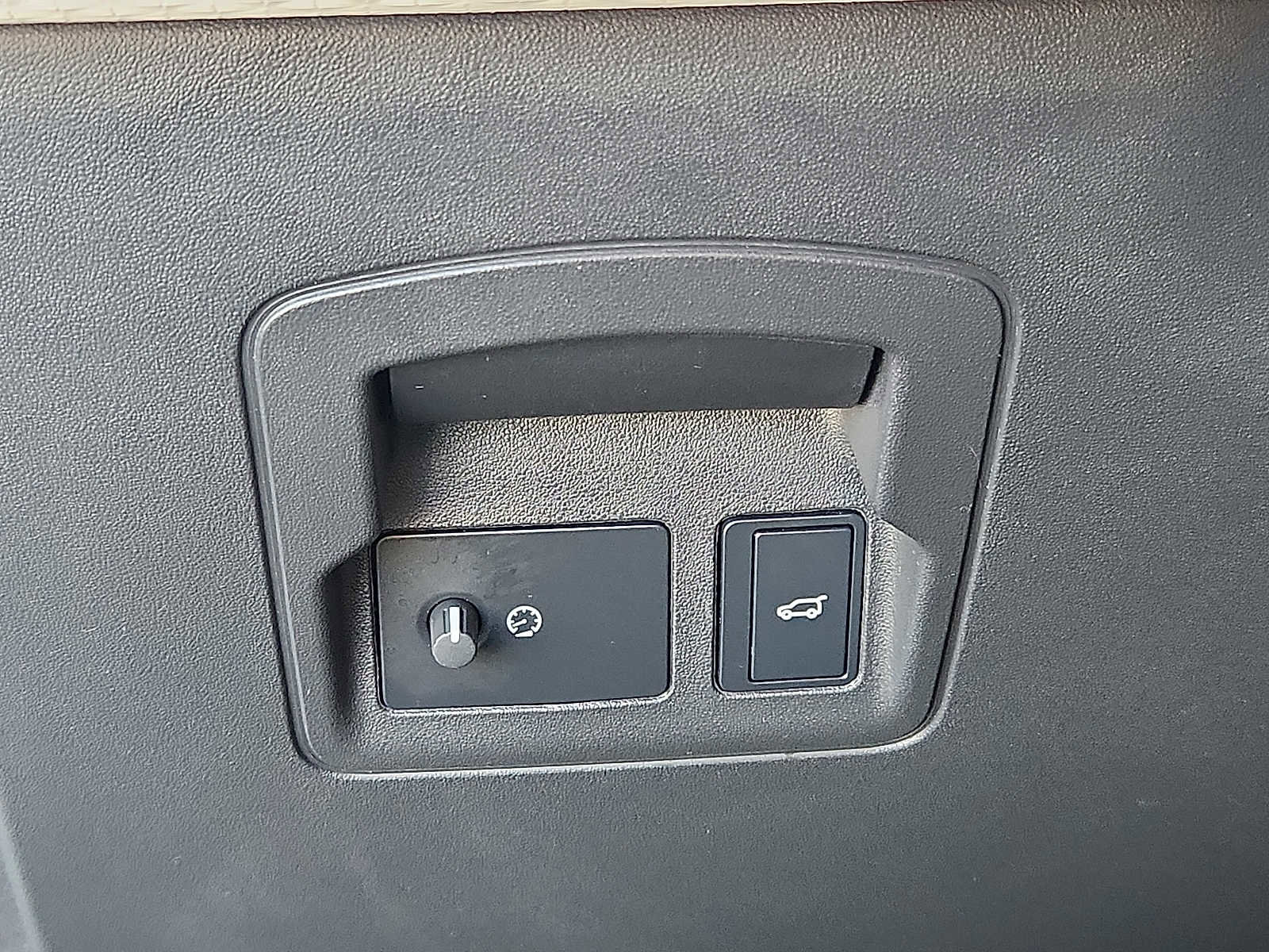 Used 2021 Land Rover Range Rover Velar S AWD/4WD image 22