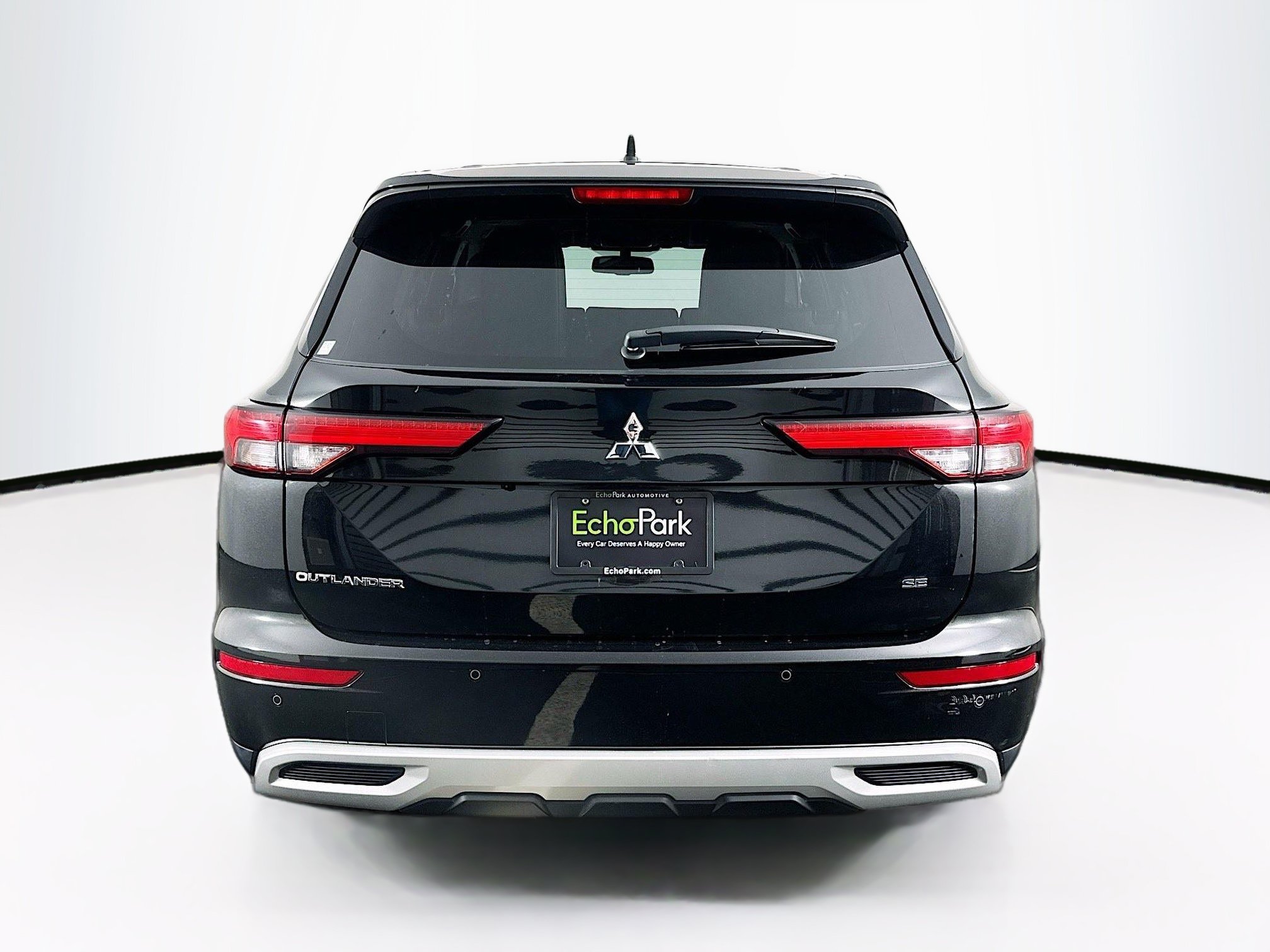 Used 2023 Mitsubishi Outlander SE FWD image 7