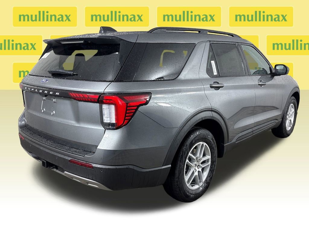 New 2026 Ford Explorer Active w/ Active Comfort Package RWD image 4