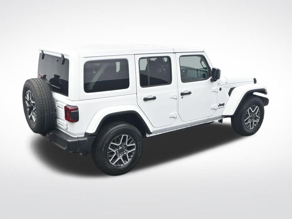 Used 2025 Jeep Wrangler Unlimited Sahara AWD/4WD image 28