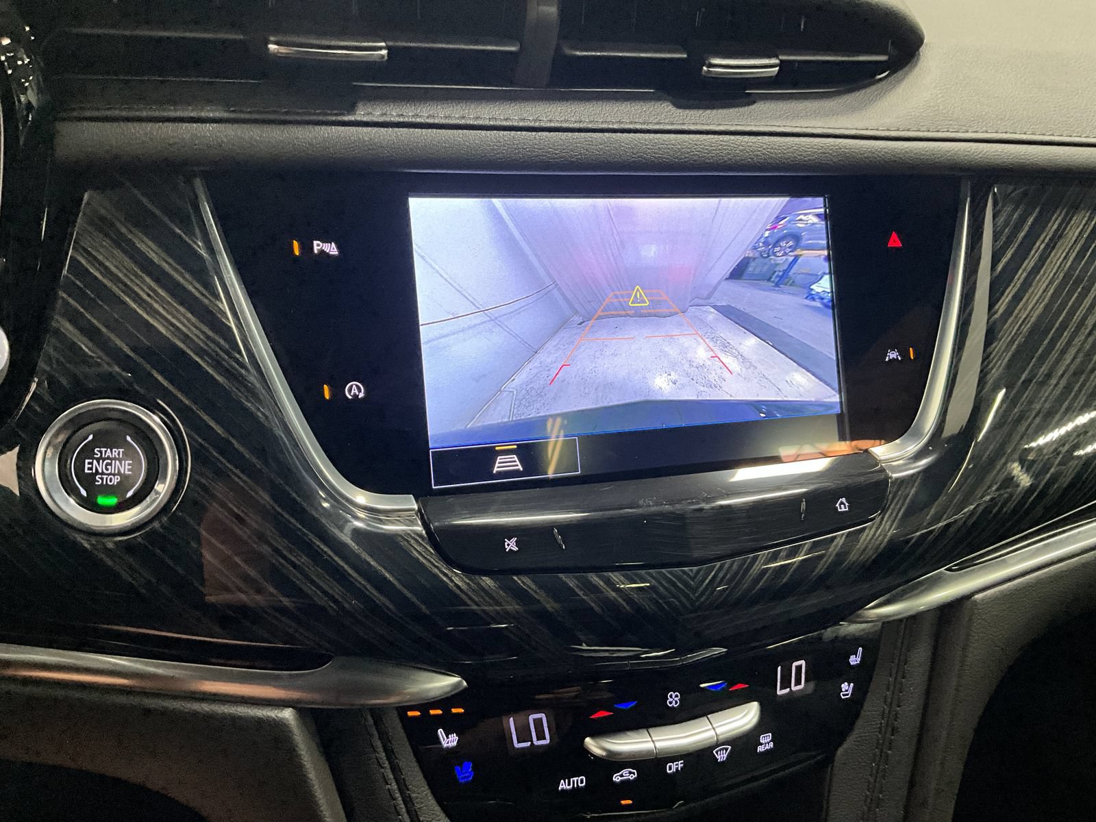 Used 2024 Cadillac XT6 Premium Luxury AWD/4WD image 22