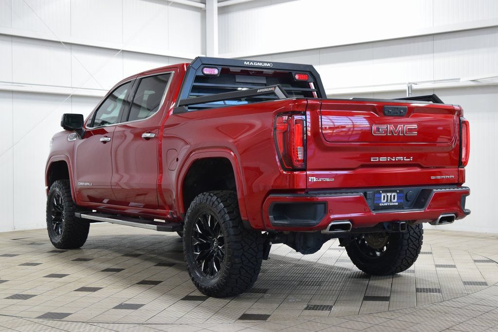 Used 2024 GMC Sierra 1500 Denali w/ Technology Package AWD/4WD image 5