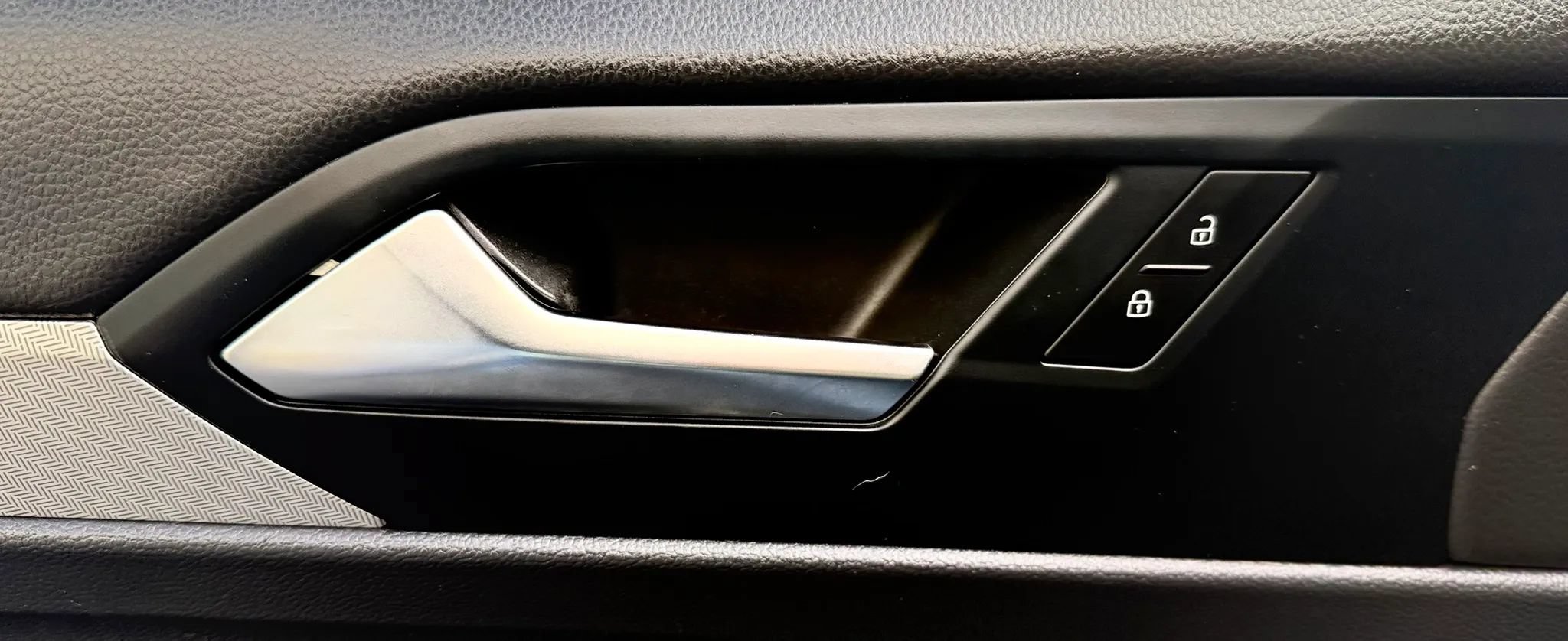 Used 2020 Volkswagen Jetta S FWD image 24