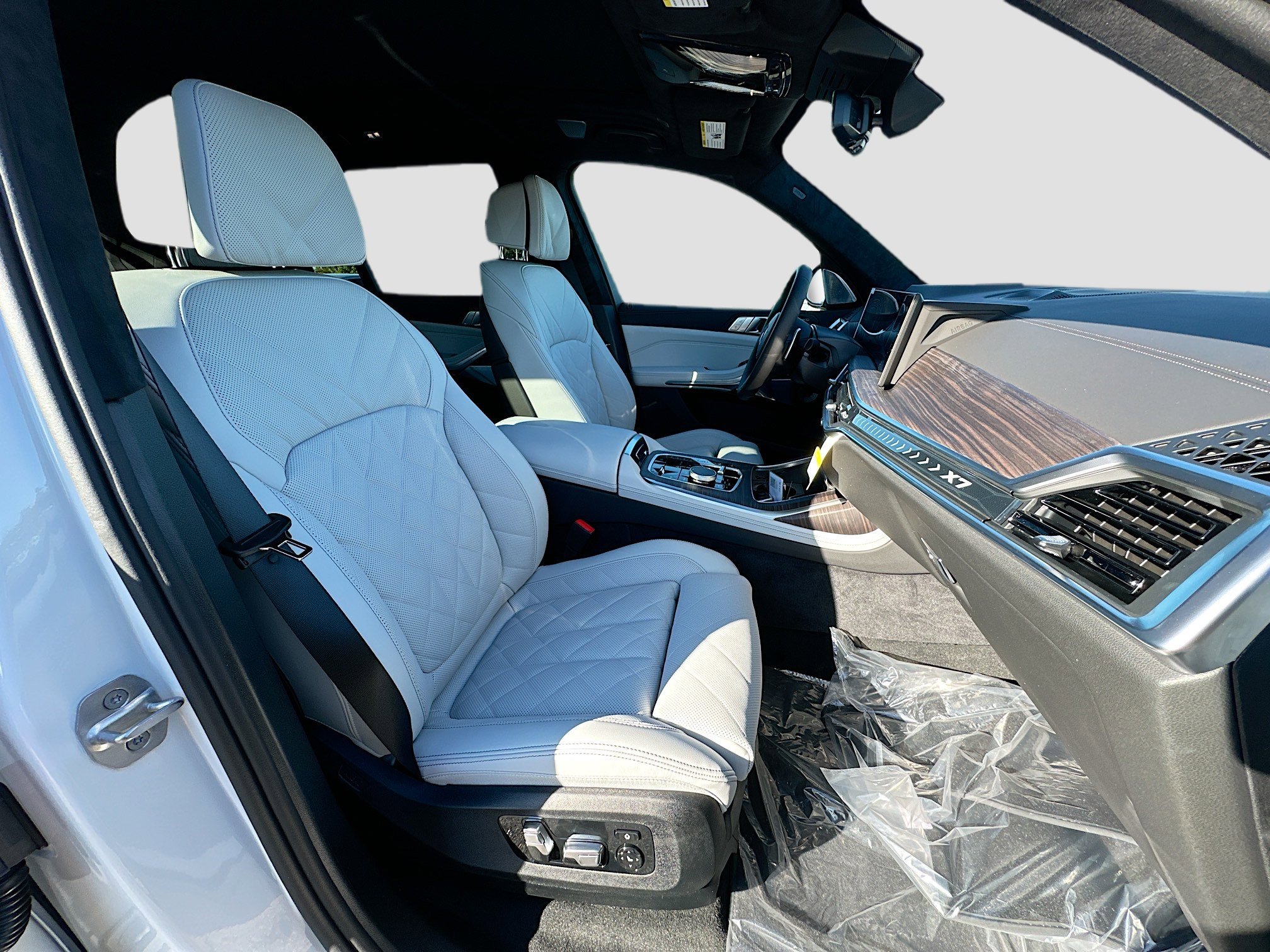 New 2026 BMW X7 xDrive40i w/ M Sport Package image 24