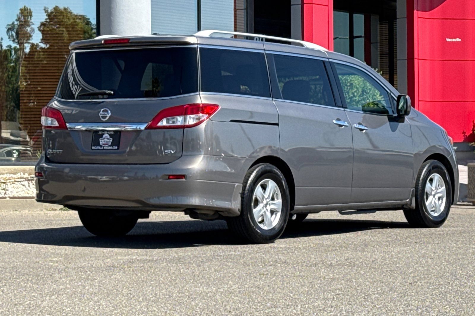 Used 2016 Nissan Quest SV FWD image 5