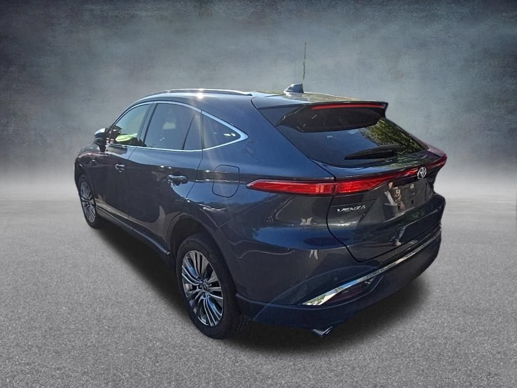 Used 2021 Toyota Venza XLE AWD/4WD image 5