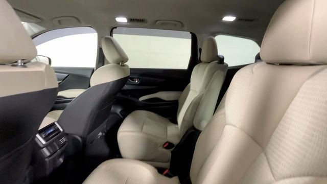 Used 2023 Subaru Ascent Premium w/ Convenience Package AWD/4WD image 16