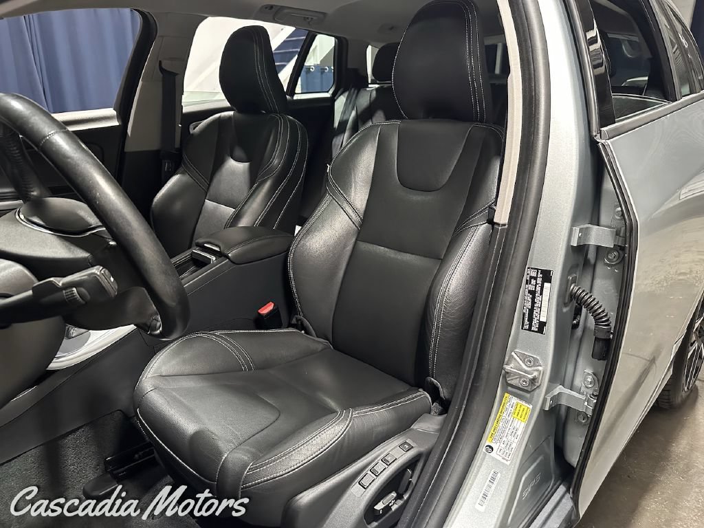 Used 2018 Volvo V60 T5 Dynamic w/ Vision Package AWD/4WD image 9