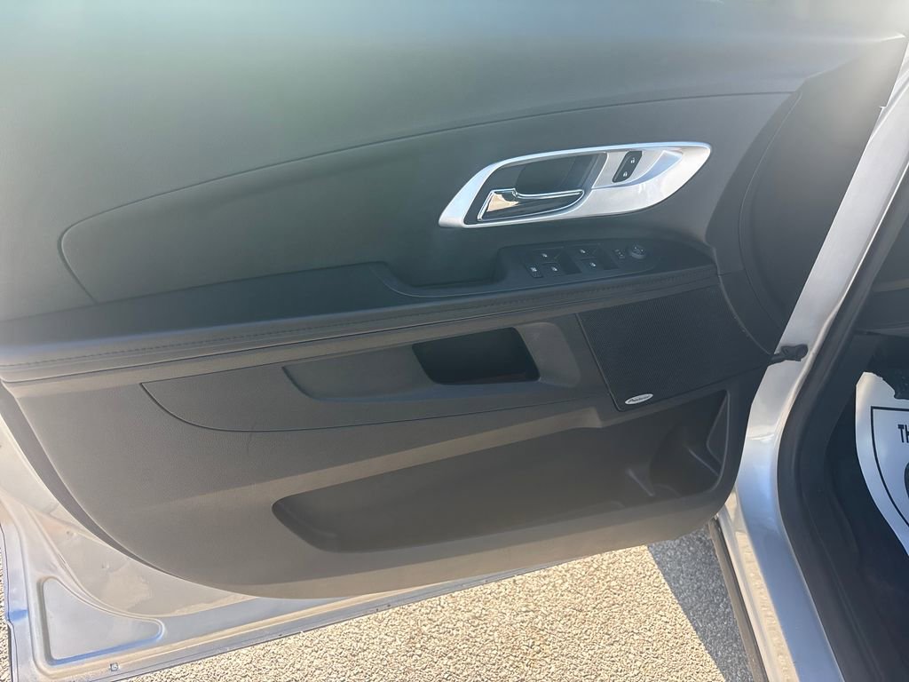 Used 2016 Chevrolet Equinox LT w/ Convenience Package image 15