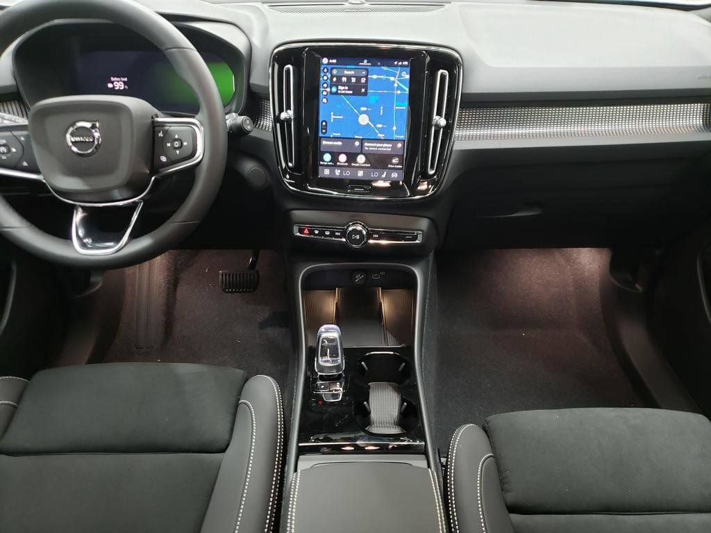 New 2026 Volvo EX40 Ultra AWD/4WD image 9