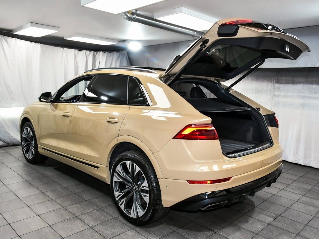 Used 2024 Audi Q8 Premium Plus w/ Premium Plus Package image 85