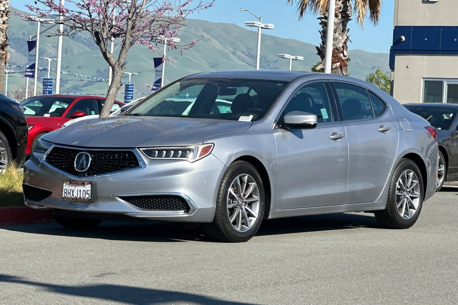 Used 2019 Acura TLX image 8