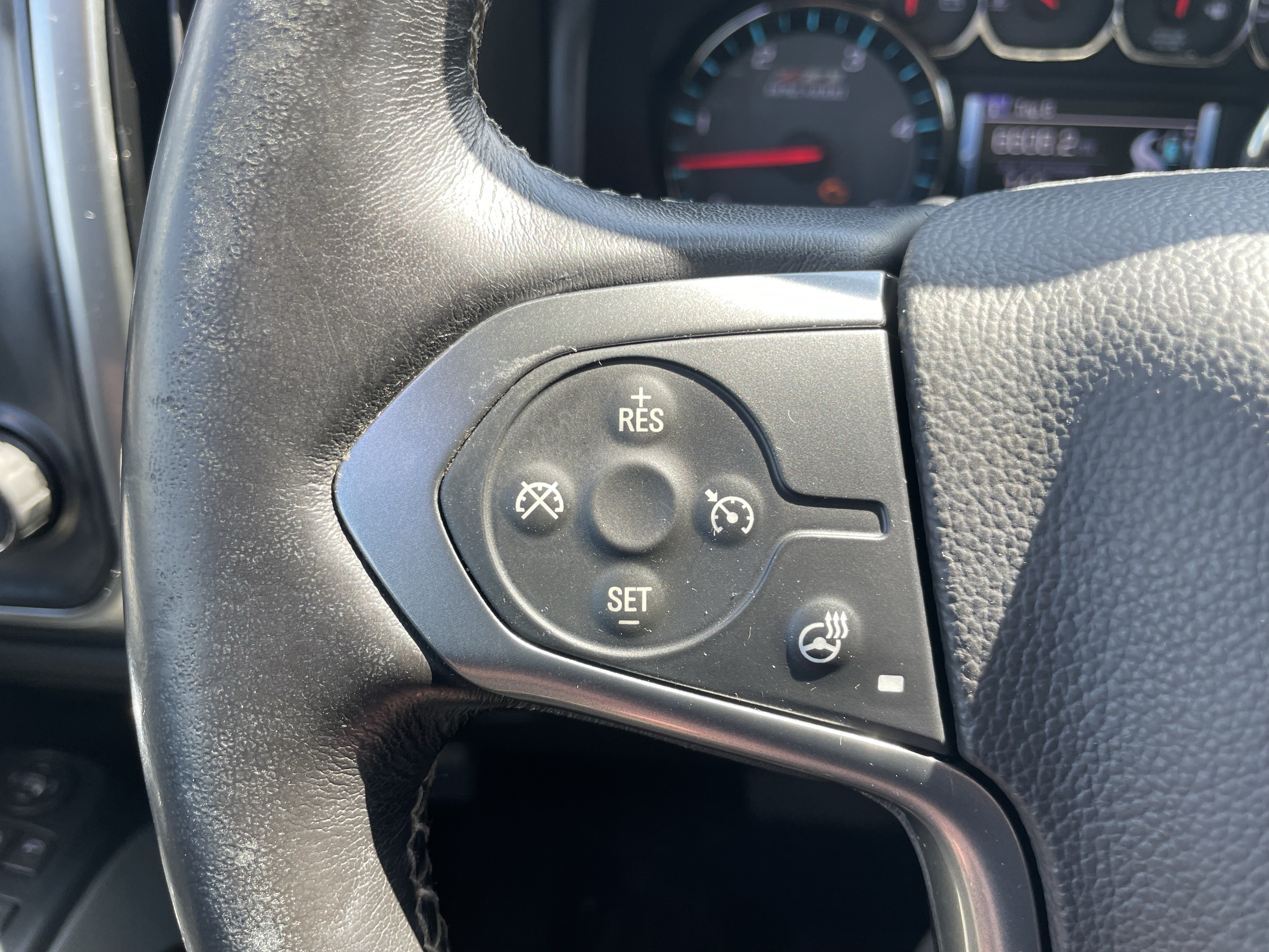 Used 2019 Chevrolet Silverado 2500 LTZ w/ Duramax Plus Package AWD/4WD image 18