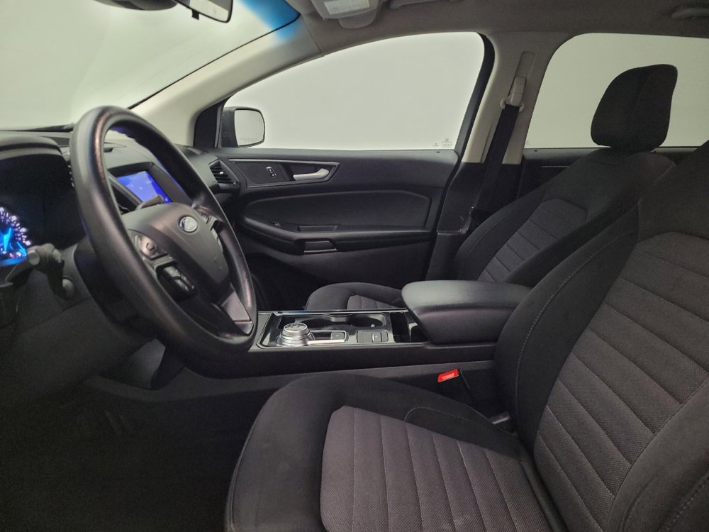 Used 2020 Ford Edge SE image 17